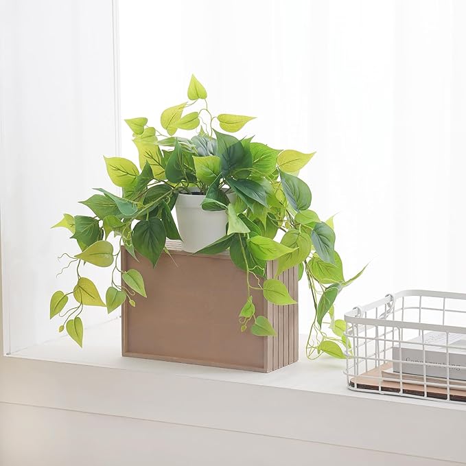 Tiita 1 Pack Fake Plants Artificial Scindapsus Aureus in Pots, Realistic Fake Greenery Potted Plants for Home Office Desk Window Sill Bathroom Bedroom Outdoor Indoor-Ruum Studio Home