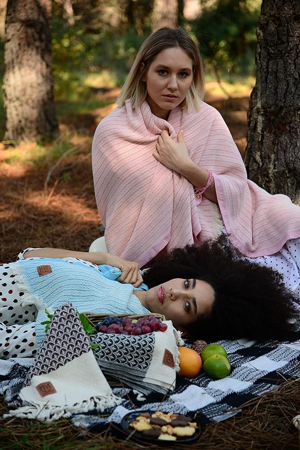 Gold Case Throw Blanket for Couch – 100% Recycled Turkish Cotton Blankets & Throws – Elegant Decorative Throw Blankets for Living Room Sofa – Woven Throws for Couch – Retro Pink – 50x60-Ruum Studio Home