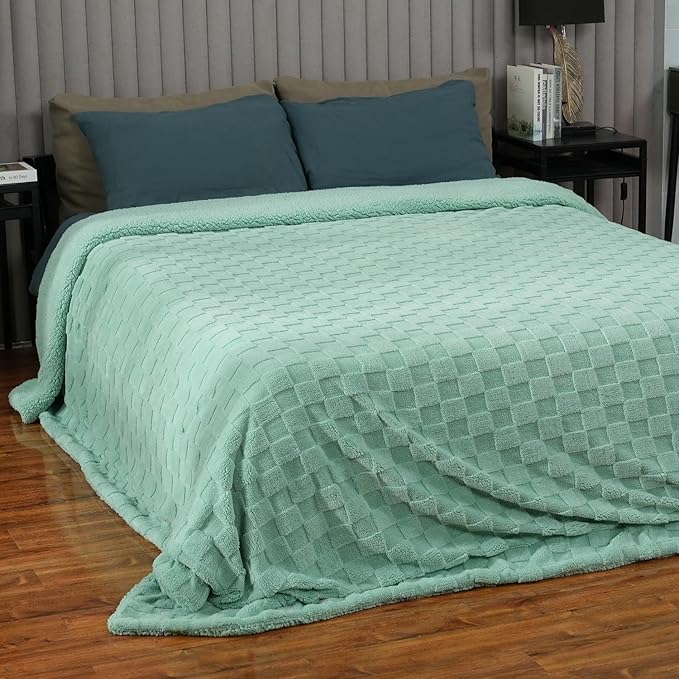 Pawque Super Soft Cozy Throw Blanket King Size for Couch Bed, Fluffy Sherpa Fleece Reversible Thick Warm Fuzzy Blanket for All-Season, 3D Checkered Jacquard Decorative Blankets, Sage Green, 108"x90"-Ruum Studio Home