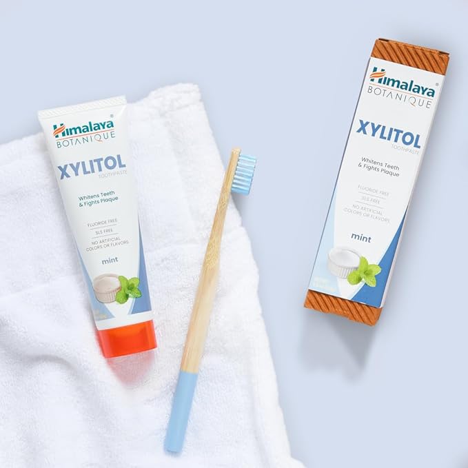 Himalaya Botanique Whitening Antiplaque Toothpaste with Xylitol, Fluoride Free, for Plaque Reduction & Gentle Whitening, 4 oz, 4 Pack-Ruum Studio Home