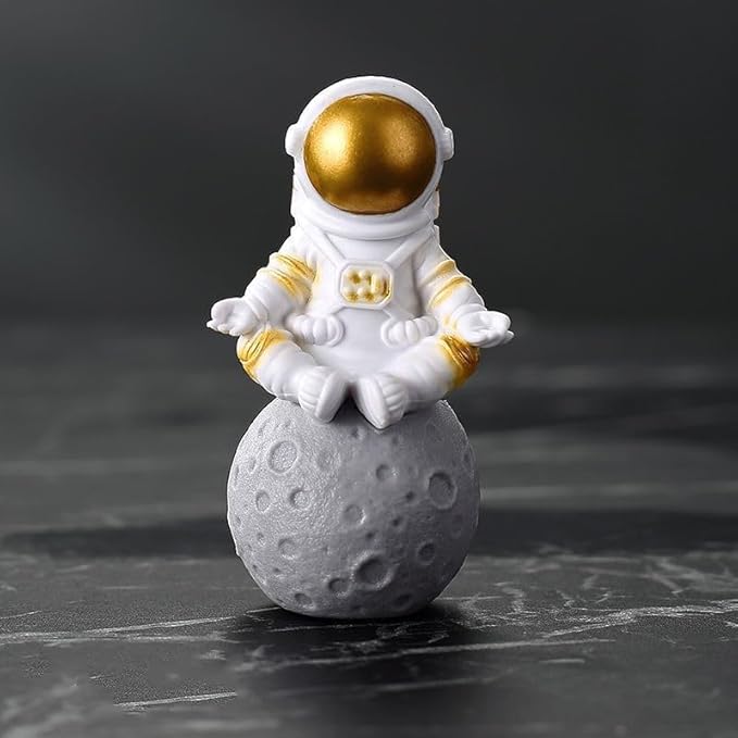 4 Pcs Gold White Astronaut Statues Set, Spaceman Sculpture Figurines Home Ornament Cake Toppers Gift-Ruum Studio Home