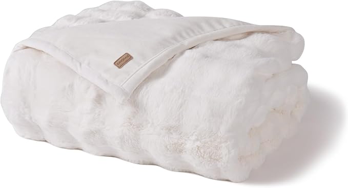 EVERGRACE Ultra Soft Luxury Fluffy Ridgeline Faux Rabbit Fur Throw Blanket, Thick Warm Bubble Throw for Bed, Cozy Plush Reversible Blankets for Couch, Chair, Sofa, Ivory White, 80x90 Inches, 870 GSM-Ruum Studio Home