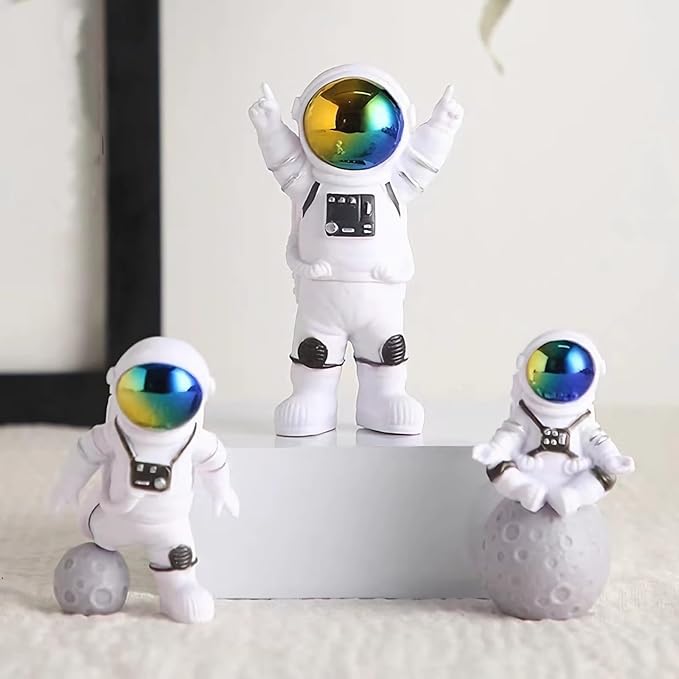 Gradient Astronaut Statues Set of 3, Space Theme Nursery Shelf Classroom Desk Decor Cake Toppers-Ruum Studio Home