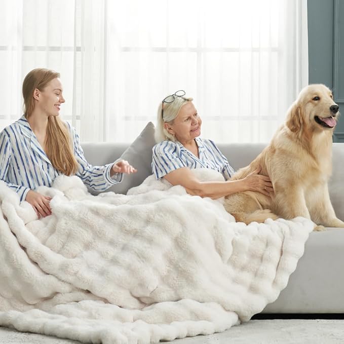 Cozy Bliss Faux Fur Throw Blanket for Couch, Fuzzy Soft Plush Thick Bubble Blanket for Sofa Bedroom Living Room, 50 * 60 Inches Cream White-Ruum Studio Home