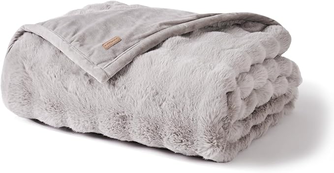 EVERGRACE Ultra Soft Luxury Fluffy Ridgeline Faux Rabbit Fur Throw Blanket, Thick Warm Bubble Throw for Bed, Cozy Plush Reversible Blankets for Couch, Chair, Sofa, Taupe, 50x60 Inches, 870 GSM-Ruum Studio Home