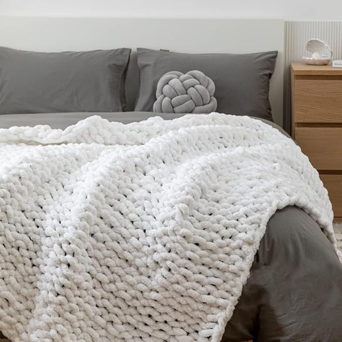 Chunky Knit Blanket Throw 40"×40", Hand Knitted Warm Chenille Throw Blanket, Home Decor Soft Thick Yarn Cable Knit Blanket, Soft Breathable Fleece Banket Christmas for Couch Bed Sofa Best Gift (White)-Ruum Studio Home