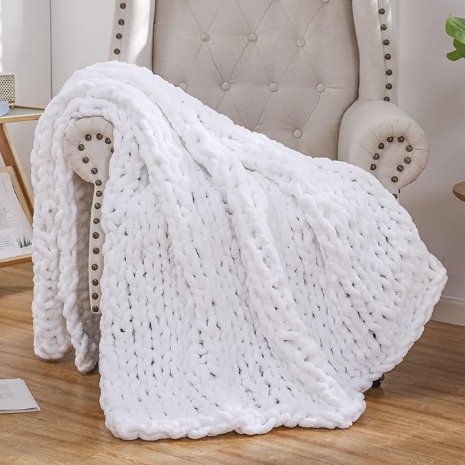 WESHIONGOO Chunky Knit Blanket Throw Knitted Throw Blankets for Couch Bed Fluffy Soft Blanket with Jumbo Chenille Yarn Thick 100% Handmade (White, 50"×60")-Ruum Studio Home