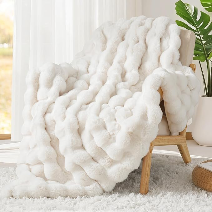 Touchat Luxury 1000GSM Rabbit Faux Fur Twin Blanket, Super Heavy Warm Cozy Beige Cream Blankets for Couch Bed Sofa, Ruched Plush Fuzzy Elegant Soft Reversible Mink Blanket for Living Room Bedroom-Ruum Studio Home