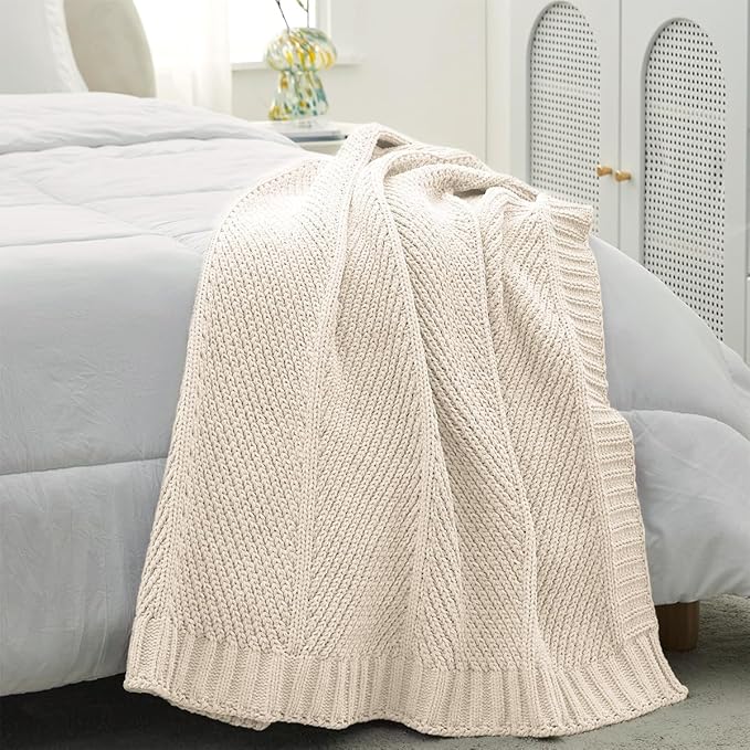 Amélie Home Chenille Knit Throw Blanket for Couch, Chevron Texture Decorative Soft Blanket for Sofa, Bed & Chair, 60"x80", Ivory-Ruum Studio Home