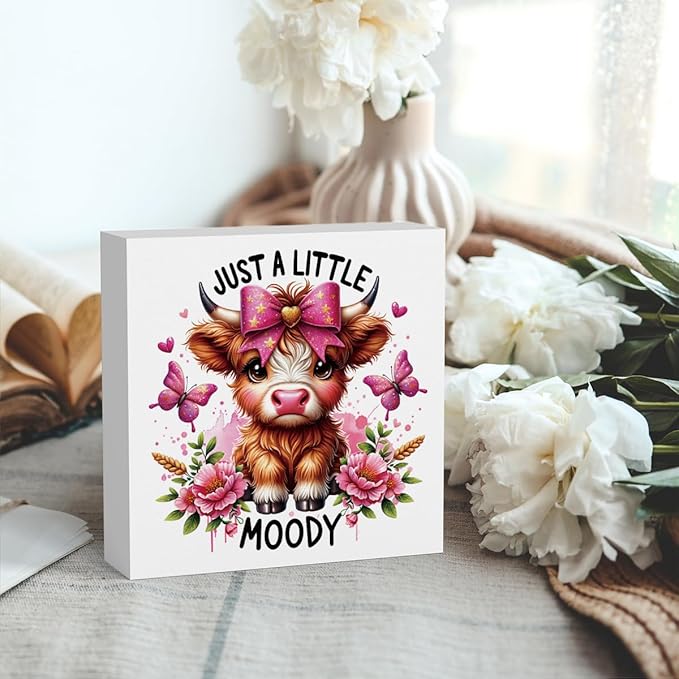 Cute Highland Cow Baby Decor, Cow With Pink Bow, Highland Cow Gifts for women, Highland Cow Decor, Highland Cow Nursery Decor, Wooden Box Decor Sign for Home Farmhouse Office Living Room Table Shelf-Ruum Studio Home
