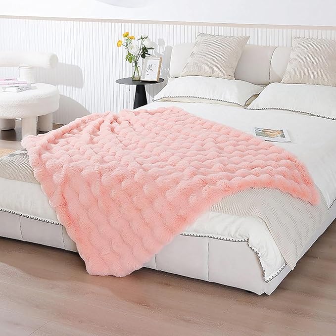 UKELER Pink Faux Fur Throw Blanket for Girls 50''x60'' Decorative Shaggy Velvet Blanket Fluffy Cozy Plush Warm Bed Throws for Bedroom, Living Room, Couch, Sofa, Office, Camping-Ruum Studio Home