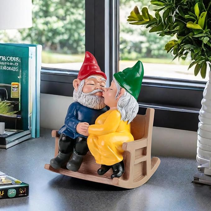 Kiss Garden Gnome Statue Valentine's Day Gifts Couple in Love Collectible Figurine Mr and Mrs Gnome Statue Lover Couple Figurine Romantic Gnome Statue Indoor Outdoor Garden Yard Home Décor-Ruum Studio Home