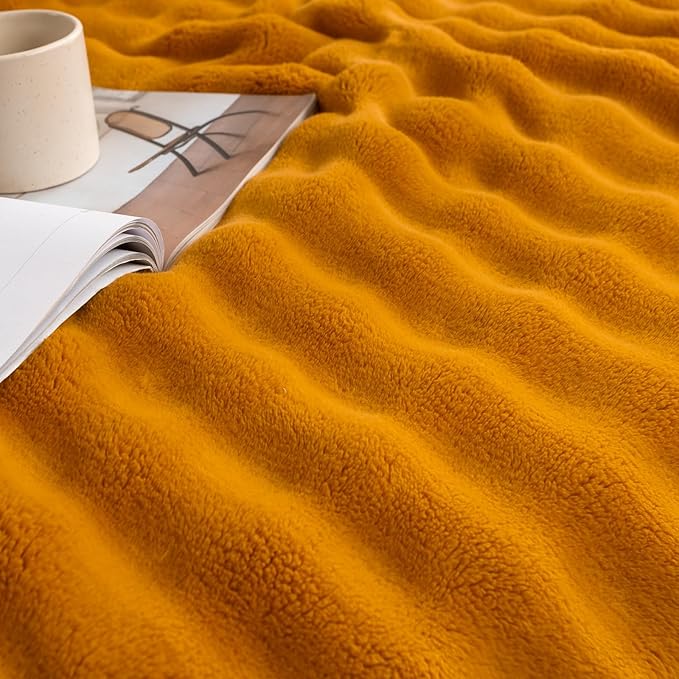 YUSOKI Luxury 3D Bubble Throw Blanket 2lb,All Ages,Home Decoration, (Gold,50 * 60inches)-Ruum Studio Home