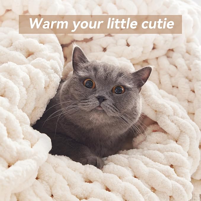 Chunky Knit Throw Blanket, 30''*40'' Knitted Throw Chenille Yarn for Bed Couch, Handmade Cream Crochet Big Thick Blanket, Machine Washable Cute Comfy Blanket for Home Decor-Ruum Studio Home