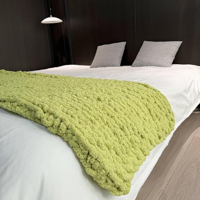 Chunky Knit Blanket Throw 40"×40", Chenille Throw Blankets, Handmade Warm & Cozy Blanket Couch Bed Home Decor, Soft Breathable Fleece Banket, Christmas for Couch Bed Sofa Best Gift (Green)-Ruum Studio Home
