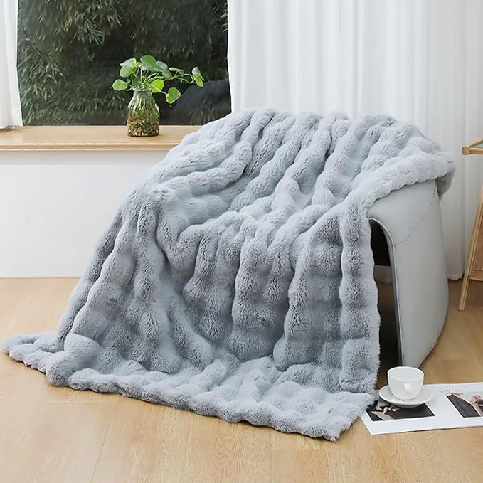 UKELER Ultra Soft Throw Blanket Grey Fluffy Blankets & Throws Faux Fur Blanket for Couch, Bed, Sofa Cozy Plush Warm Thick Velvet Blanket for Women, Men 50''x60''-Ruum Studio Home