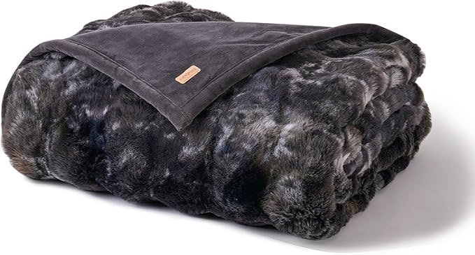 EVERGRACE Ultra Soft Luxury Fluffy Ridgeline Faux Rabbit Fur Bubble Throw Blanket, Thick Warm Fuzzy Throw for Bed, Cozy Plush Reversible Blanket for Couch,Charcoal Grey Heather, 50x60 Inches, 870 GSM-Ruum Studio Home