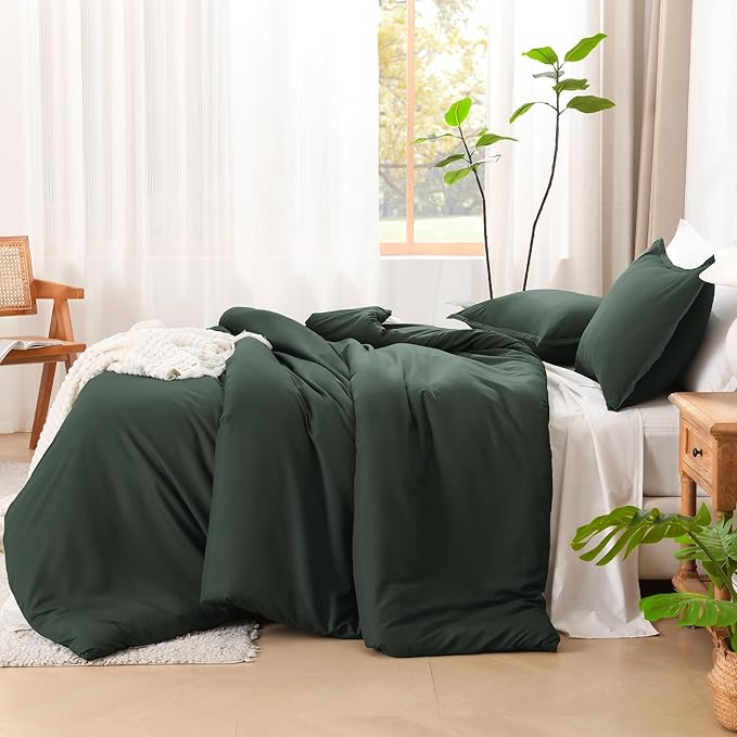 Litanika Forest Green Comforter Full Size, 3 Pieces Lightweight Solid Bedding Set, All Season Fluffy Bed Set (79x90In Comforter & 2 Pillowcases)-Ruum Studio Home