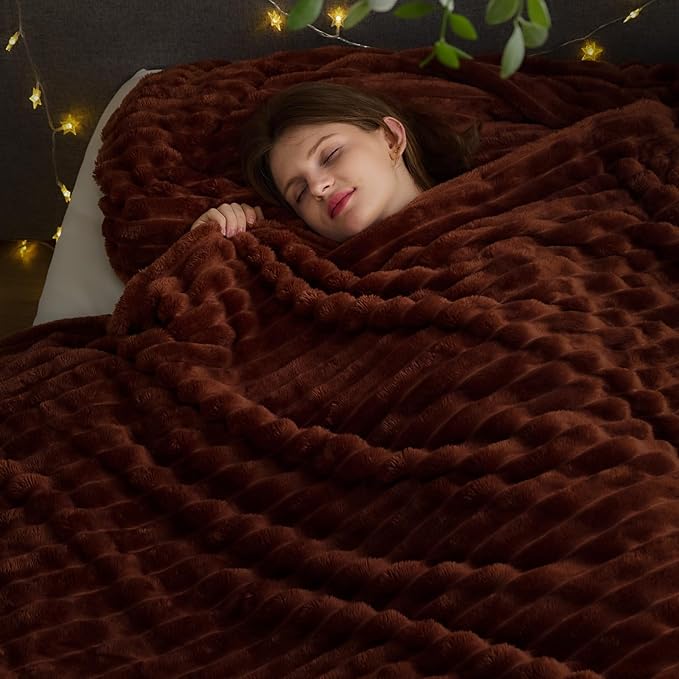 NEWCOSPLAY Super Soft King Blanket Coffee Premium Silky Flannel Fleece 3D Ribbed Jacquard Lightweight Bed Blanket All Season Use (Coffee Ribbed, King(90"x110"))-Ruum Studio Home