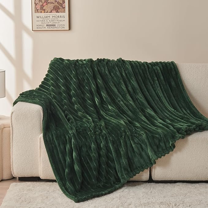 NEWCOSPLAY Super Soft Twin Blanket Dark Green Premium Silky Flannel Fleece 3D Ribbed Jacquard Lightweight Bed Blanket All Season Use (Dark Green Ribbed, Twin(60"x80"))-Ruum Studio Home