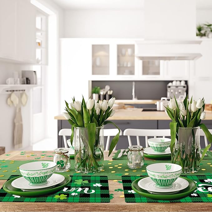 St. Patrick’s Day Placemats Set of 6 Buffalo Plaid Plastic Table Mats Lucky Shamrock Place Mats Blessed Holiday Table Decoration for Indoor Outdoor Party Kitchen Dining-Ruum Studio Home