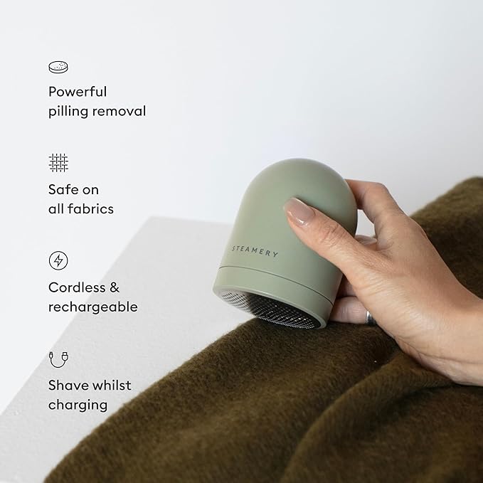 Steamery Fabric Shaver Pilo 2, Removes Lint and Pilling from Clothes and Textiles, Rechargeable Lint Remover with USB, Green-Ruum Studio Home