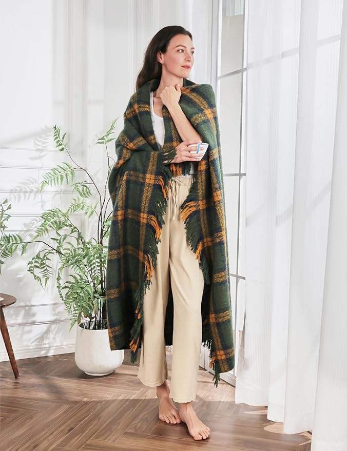 ZonLi Green Plaid Throw Blanket for Couch, Fall Plaid Blanket for Home Decor, Soft Lightweight Cozy All Season Decorative Vintage Blankets with Tassel for Bed and Sofa, 50'' x 60''-Ruum Studio Home