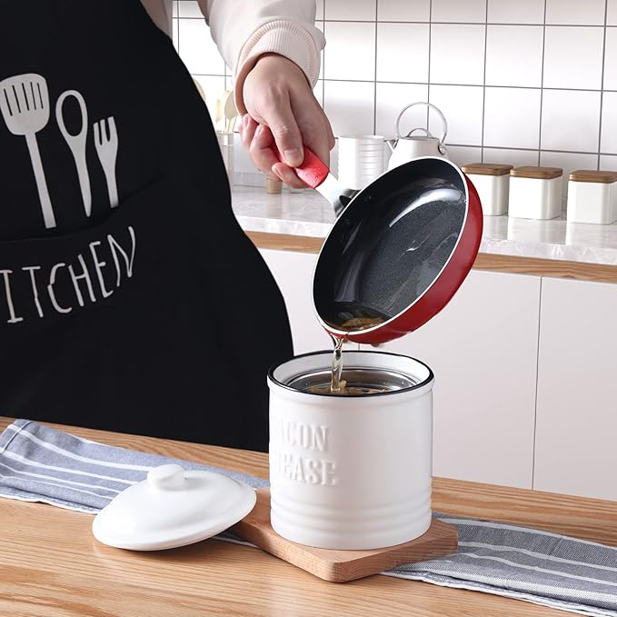 Ceramic Bacon Grease Container Keeper with Strainer,1L Frying Oil Storage Can White-Ruum Studio Home