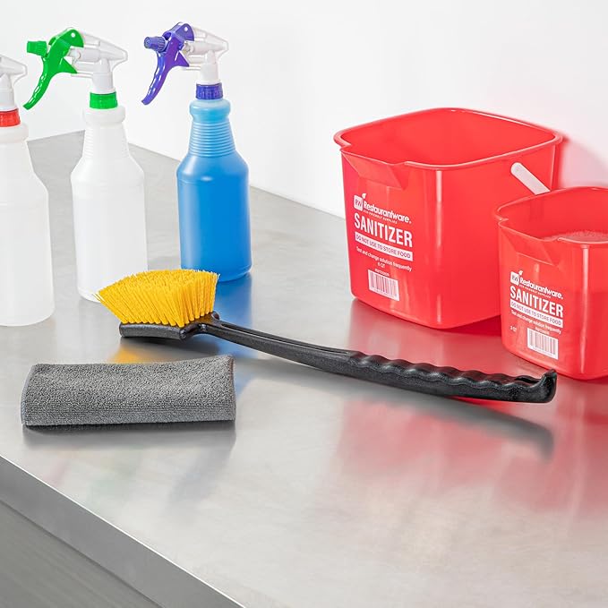 Restaurantware-Clean Tek Professional 20.47 Inch Utility Brush, 1 Heavy-Duty Scrub Brush - Plastic Bristles, Ergonomic Handle, Black Plastic Cleaning Scrub, Ideal for Indoor and Outdoor Cleaning-Ruum Studio Home