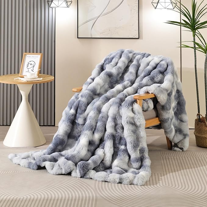 Latepis Faux Fur Fluffy Blanket for Couch, Super Soft Luxury Faux Fur Bubble Plush Thick Warm Cozy Fuzzy Twin Blanket for All Seasons, 60” x 80”, Tie-dye Blue, 860GSM-Ruum Studio Home