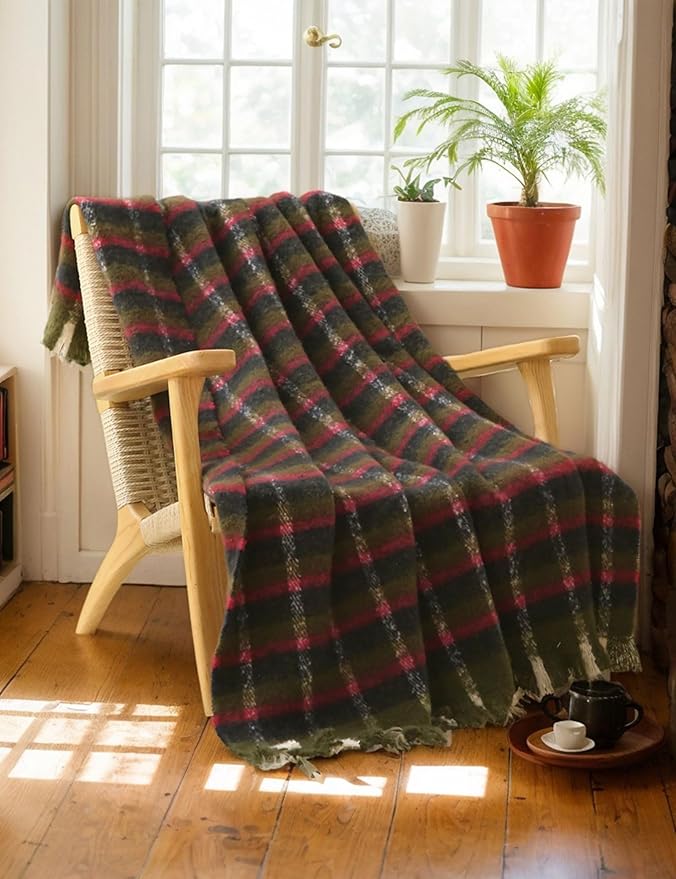 ZonLi Christmas Plaid Throw Blanket, 50" x 60" Christmas Decorative Blankets, Decorative Vintage Throws with Tassel for Couch, Bed, Sofa, Chair, Outdoor, Cozy Warm Lightweight Farmhouse Blankets-Ruum Studio Home
