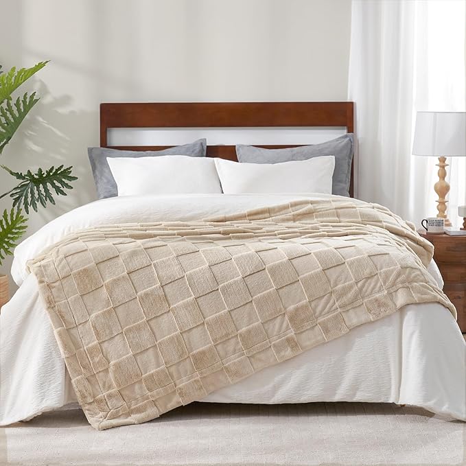 Cozy Bliss Tan Checkered Large Faux Rabbit Fur Twin Bed Blanket, Soft Fuzzy Fluffy Minky Furry Blankets for Couch, Bed, Adults (60 * 80 Inches Beige)-Ruum Studio Home
