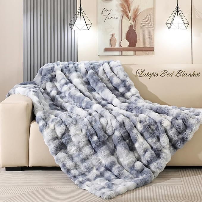 Latepis Faux Fur Fluffy Blanket for Couch, Super Soft Luxury Faux Fur Bubble Plush Thick Warm Cozy Fuzzy Twin Blanket for All Seasons, 60” x 80”, Tie-dye Blue, 860GSM-Ruum Studio Home
