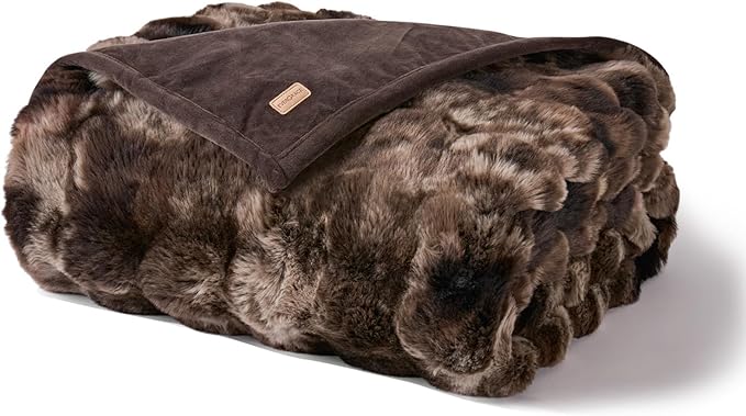 EVERGRACE Ultra Soft Luxury Fluffy Ridgeline Faux Rabbit Fur Throw Blanket, Thick Warm Bubble Throw for Bed, Cozy Plush Reversible Blankets for Couch, Chair, Sofa, Mocha Brown, 60x80 Inches, 870 GSM-Ruum Studio Home