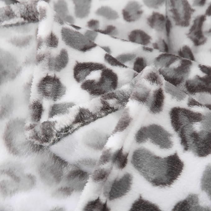 MERRYLIFE Cheetah Throw Blanket for Couch | Soft Decorative Ultra-Plush Colorful| Throw Size Travel Blanket Plush|(50" 60", Snow Leopard)-Ruum Studio Home