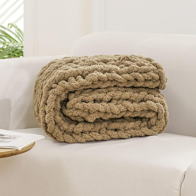 WESHIONGOO Chunky Knit Blanket Throw 40"×40" Knitted Throw Blankets for Couch Bed Fluffy Soft Blanket with Jumbo Chenille Yarn Thick 100% Handmade (Brown)-Ruum Studio Home