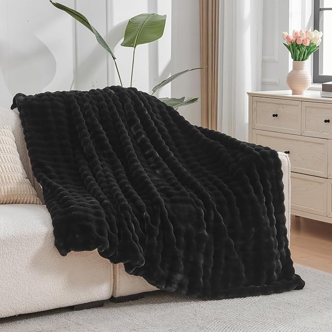 NEWCOSPLAY Faux Fur Throw Blanket Black Bubble Blanket Thick Warm Soft for Couch Sofa Bed 550GSM (Black, Throw(50"x60"))-Ruum Studio Home