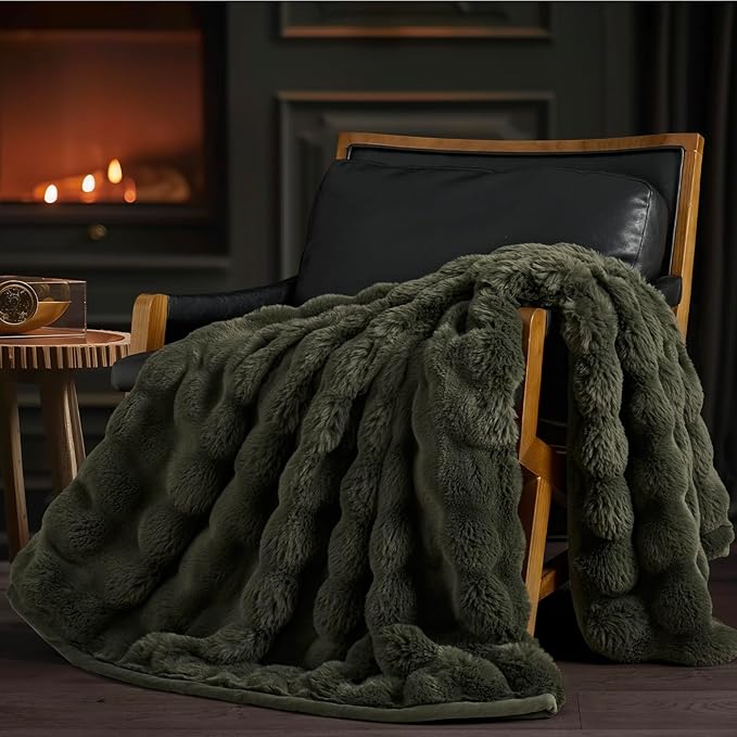 EVERGRACE Ultra Soft Luxury Fluffy Ridgeline Faux Rabbit Fur Throw Blanket, Thick Warm Bubble Throw for Bed, Cozy Plush Reversible Blankets for Couch, Chair, Sofa, Green, 60x80 Inches, 870 GSM-Ruum Studio Home