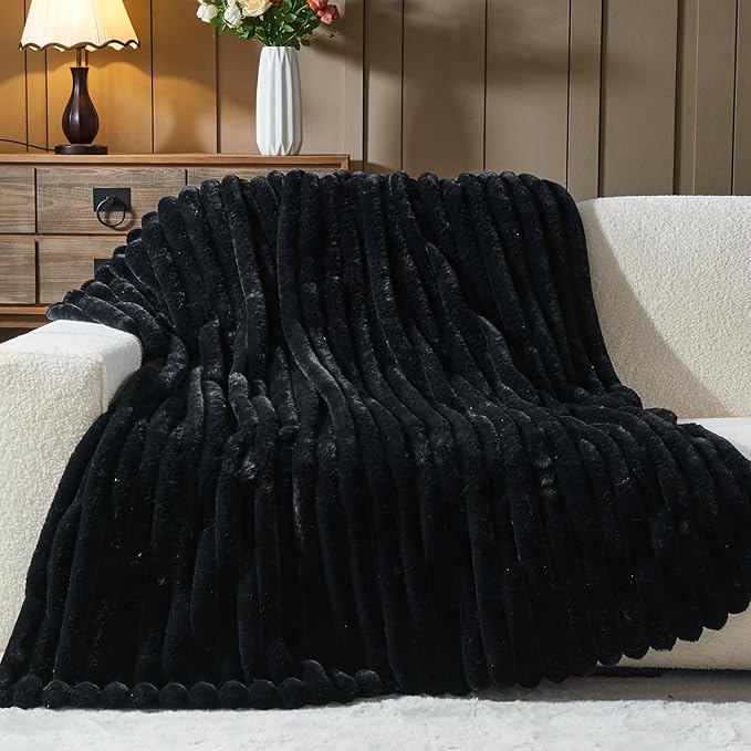 NEWCOSPLAY Faux Fur Twin Blanket Black 3D Ribbed Plush Thick Warm Blanket for Couch Sofa Bed 850GSM (Black Ribbed, Twin(60"x80"))-Ruum Studio Home