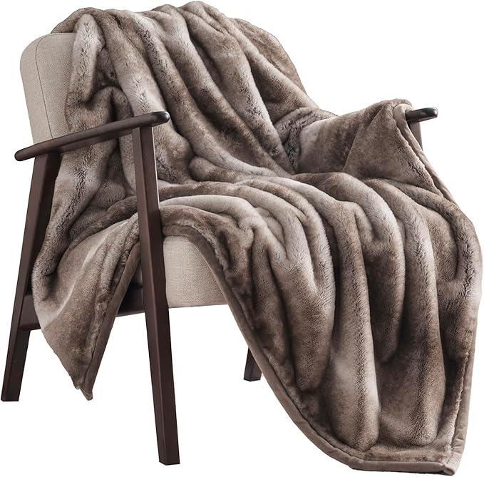 Ultra Soft Luxury Fluffy Mink Faux Fur Throw Blanket, Thick Warm Fall Winter Blankets for Bed, Couch, Cozy Plush Reversible Blanket for Chair, Sofa (Ombré Hazel Brown, 50"x60")-Ruum Studio Home