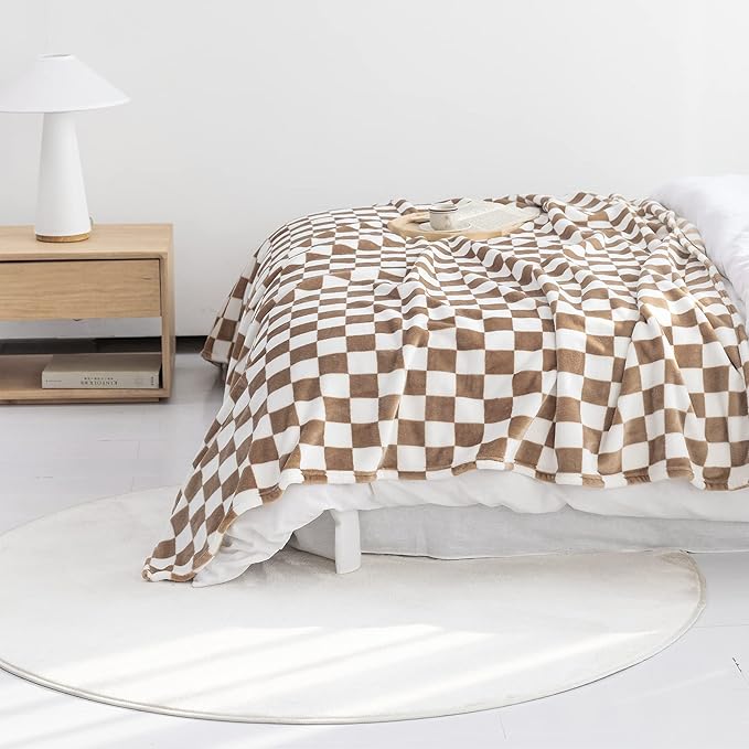LOMAO Throw Blankets Flannel Blanket with Checkerboard Grid Pattern Soft Throw Blanket for Couch, Bed, Sofa Luxurious Warm and Cozy for All Seasons (Khaki, 60"x80")-Ruum Studio Home