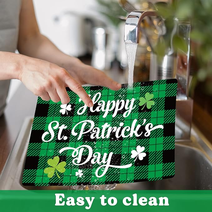 St. Patrick’s Day Placemats Set of 6 Buffalo Plaid Plastic Table Mats Lucky Shamrock Place Mats Blessed Holiday Table Decoration for Indoor Outdoor Party Kitchen Dining-Ruum Studio Home