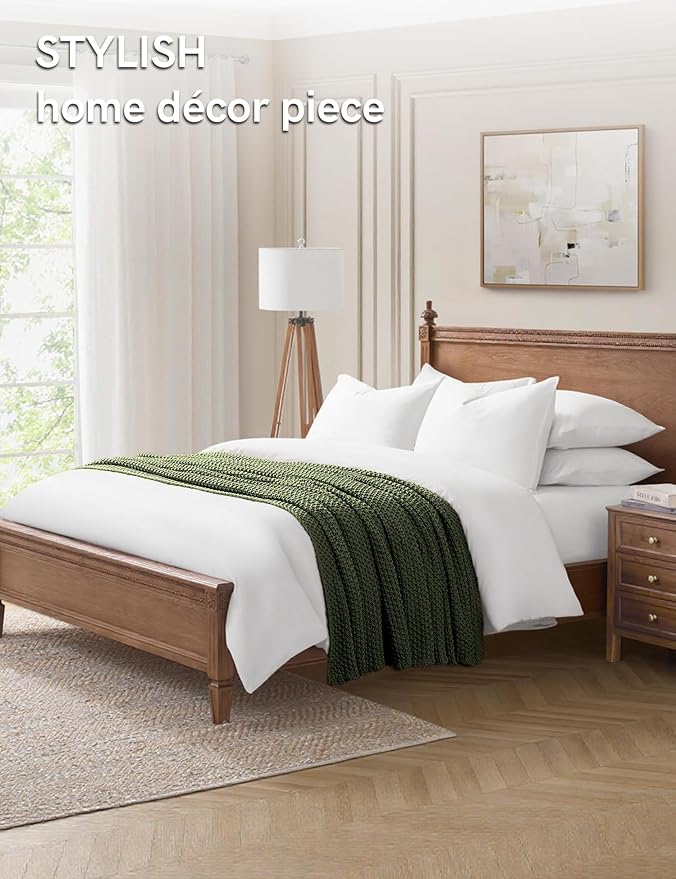 YnM Chunky Cotton Knit Throw Blanket, Cable Knit Throws for Bed Couch Sofa, Comfy & Relaxing, Decorative Piece for Farmhouse Modern Boho Rustic Scandinavian Chic Vibe, Pine Green 80x87 Inches-Ruum Studio Home