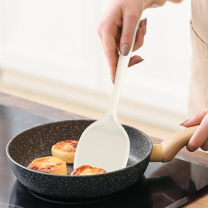 Thickened Silicone Kitchen Utensils Set, 600°F Heat Resistant Silicone Cooking Utensils, Spatula, Spoon, Whisk, Tongs, Kitchen Gadgets for Nonstick Cookware, Dishwasher Safe BPA Free (Cream White)-Ruum Studio Home