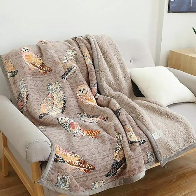 UKELER Flannel Sherpa Throws 60'' x 50'' - Cute Colorful Owl Design Soft Plush Flannel Blanket Throws for Bed/Couch/Sofa/Office/Camping-Ruum Studio Home