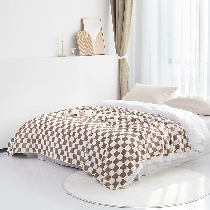 LOMAO Throw Blankets Flannel Blanket with Checkerboard Grid Pattern Soft Throw Blanket for Couch, Bed, Sofa Luxurious Warm and Cozy for All Seasons (Khaki, 50"x60")-Ruum Studio Home