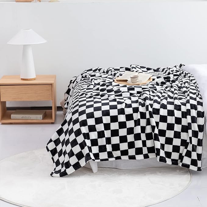 LOMAO Throw Blankets Flannel Blanket with Checkerboard Grid Pattern Soft Throw Blanket for Couch, Bed, Sofa Luxurious Warm and Cozy for All Seasons (Black, 90"x110")-Ruum Studio Home