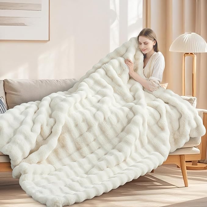 Touchat Luxury 1000GSM Faux Rabbit Fur Throw Blanket, Super Heavy Warm Cozy Blankets for Couch Bed Sofa, Bubble Plush Fuzzy Elegant Soft Reversible Mink Blanket for Living Room Bedroom, Cream White-Ruum Studio Home