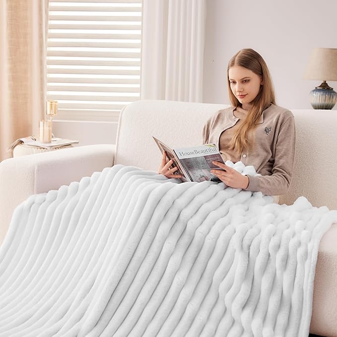 NEWCOSPLAY Super Soft Twin Blanket White Premium Silky Flannel Fleece 3D Ribbed Jacquard Lightweight Bed Blanket All Season Use (White Ribbed, Twin(60"x80"))-Ruum Studio Home