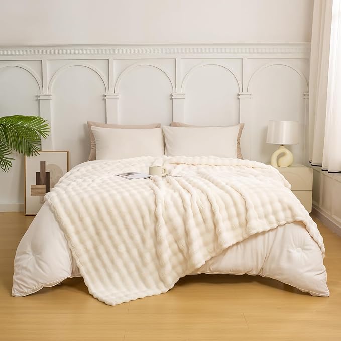 YUSOKI Luxury 3D Bubble Throw Blanket 3.1lb,All Ages,Home Decoration, (Ivory,60 * 80inches)-Ruum Studio Home